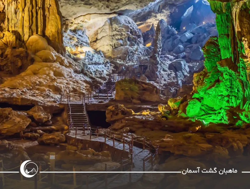 خلیج زیبای هالونگ