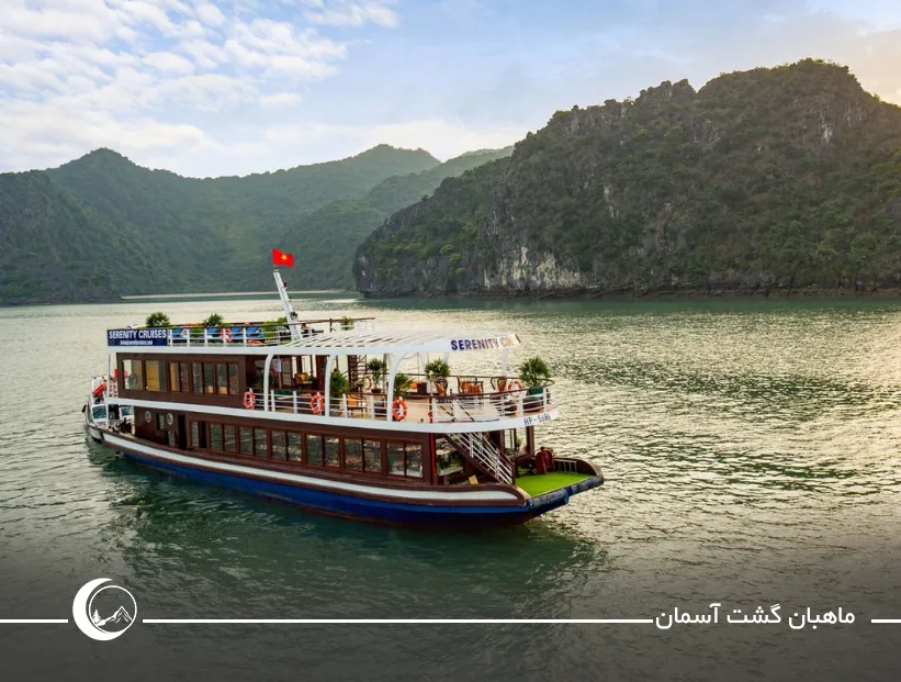 خلیج زیبای هالونگ