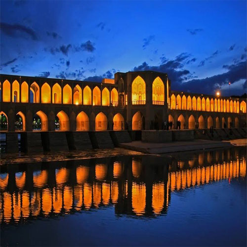 سی و سه پل