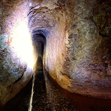 قنات نشتیفان