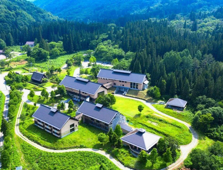 TOYOTA Shirakawa-Go Eco-Institute
