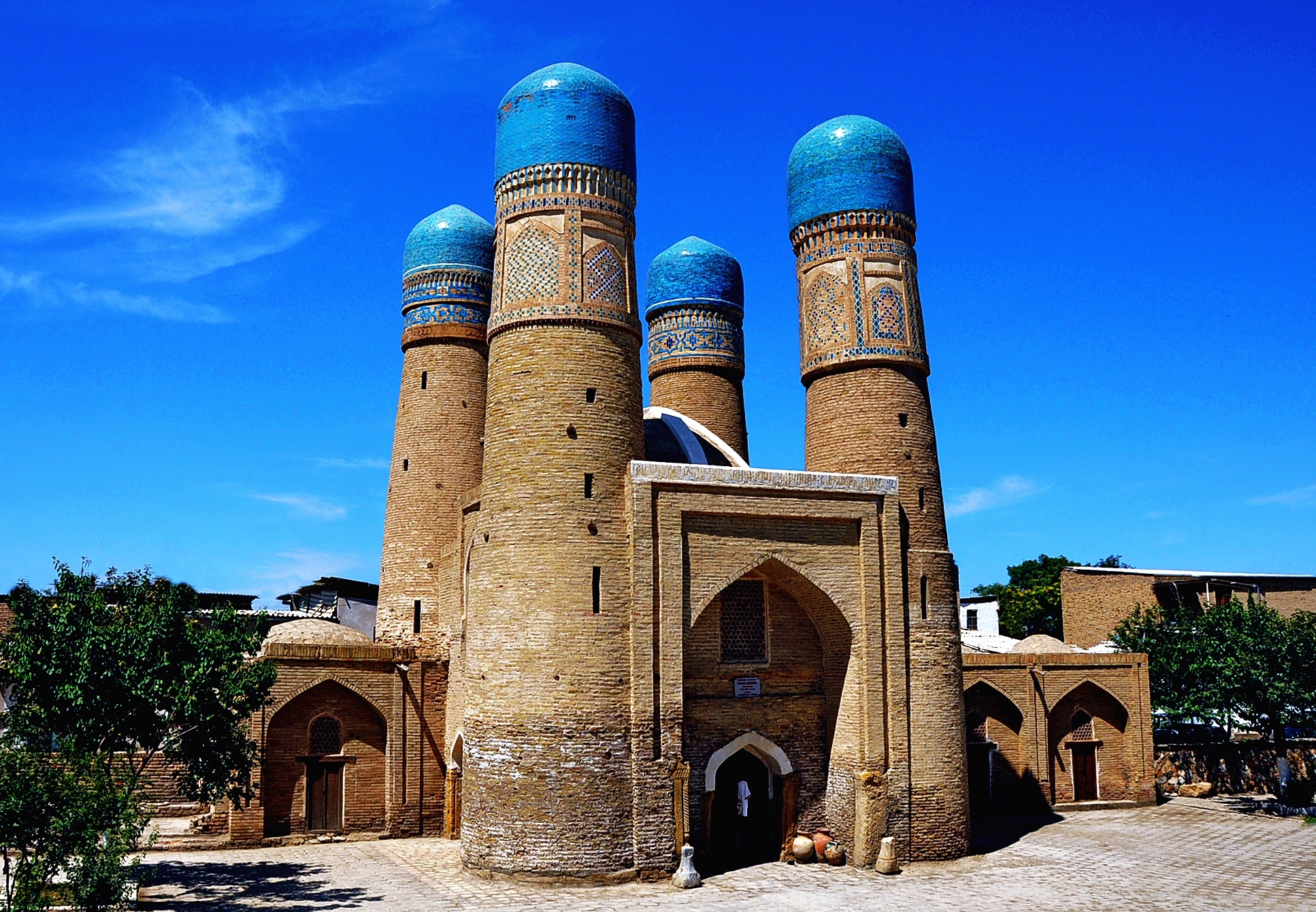 تور ازبکستان نوروز 1402 (اکونومی) 28 اسفند تا 6 فروردین