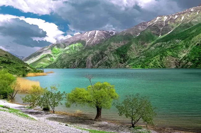 تور کمپ دریاچه گهر