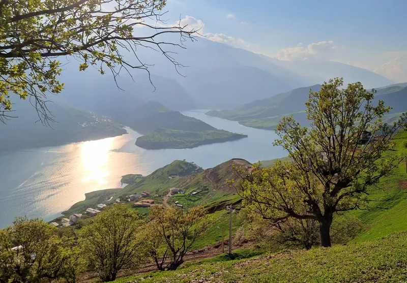 تور زراس (آبشار شیوند و تنگه قاسمی تا دشت سوسن)