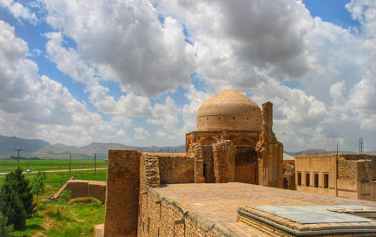 تور زنجان و سلطانیه تا معبد اژدها