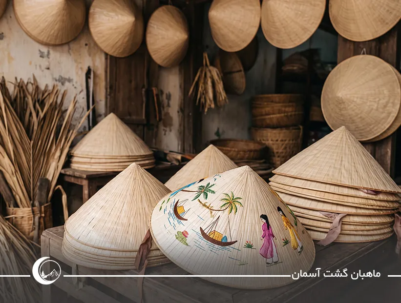 کلاه مخروطی یا نون لا (Nón Lá) کلاه مخروطی یا نون لا (Nón Lá)